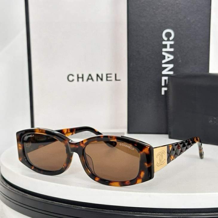 Picture of Chanel Sunglasses _SKUfw77710603fw